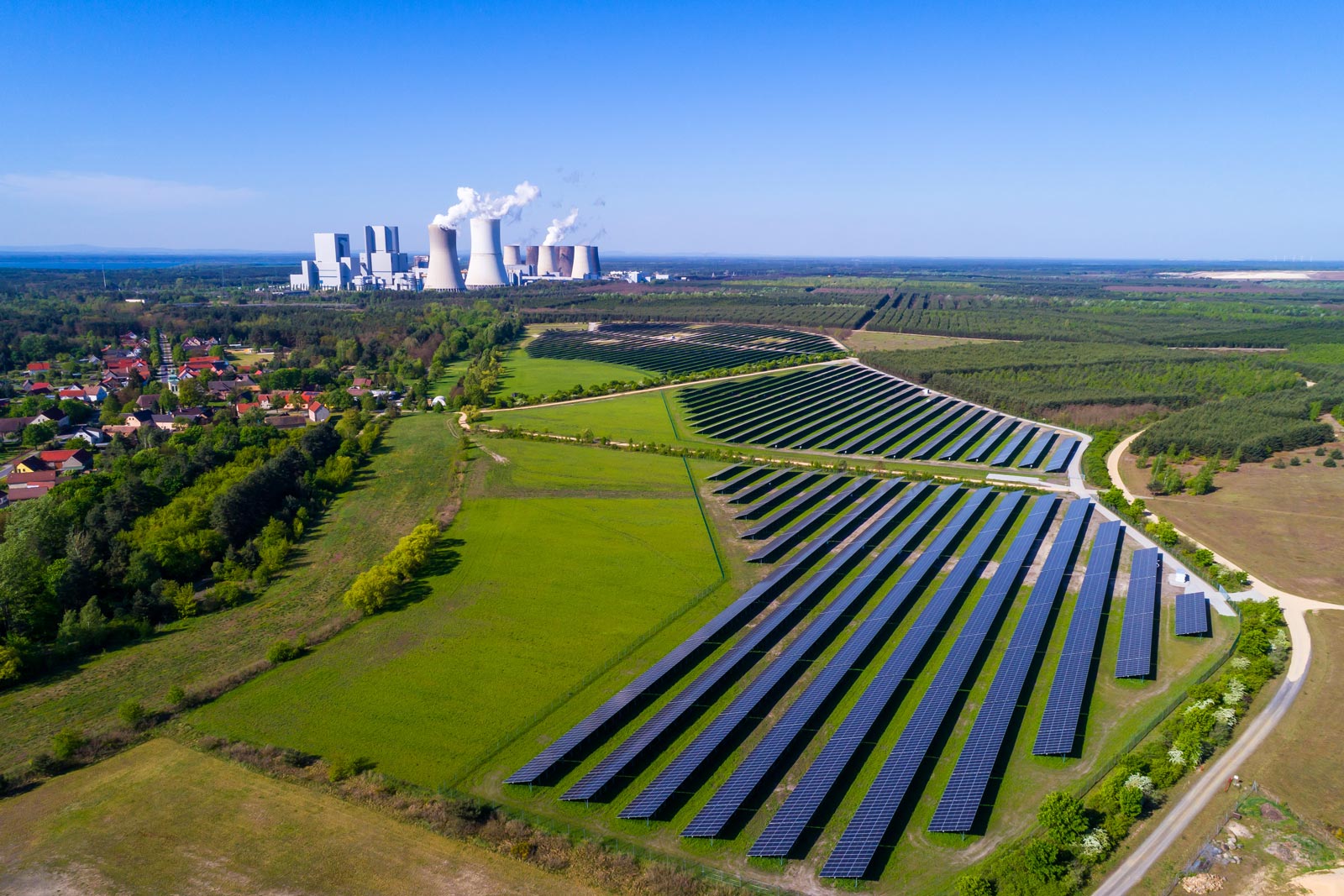 LEAG – Unternehmen mit Solarpark, Kraftwerk und Biomasse