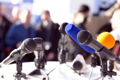 Pressekonferenz und Interviews