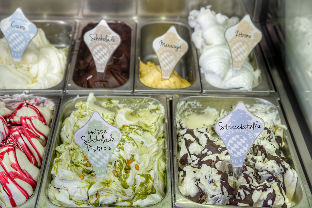 Eiscafé an der Oettingenstraße