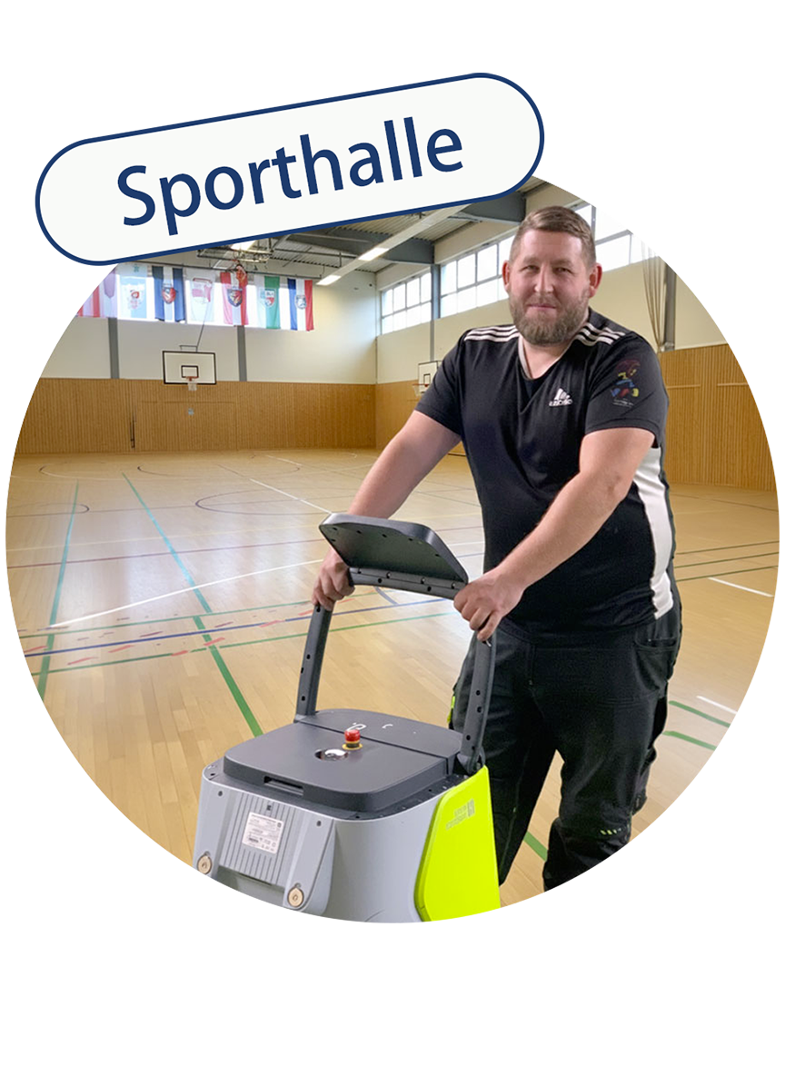 Reinigungsroboter CC1 in der Sporthalle