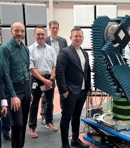 Austausch zu zukünftigen SATCOM-Technologien bei QEST (Q-ESA)