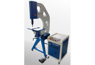 Hydraulische Einpressmaschine