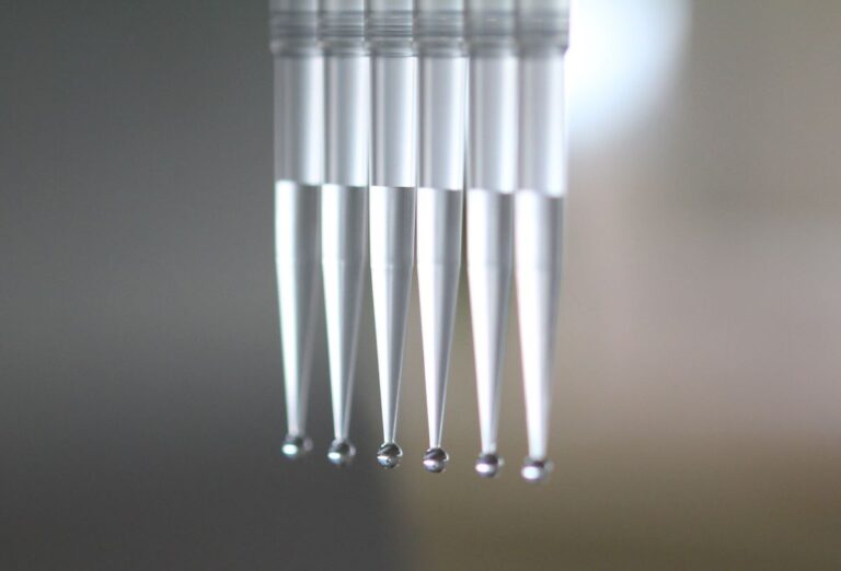 Pipettier- und Liquid-Handling-Systeme
