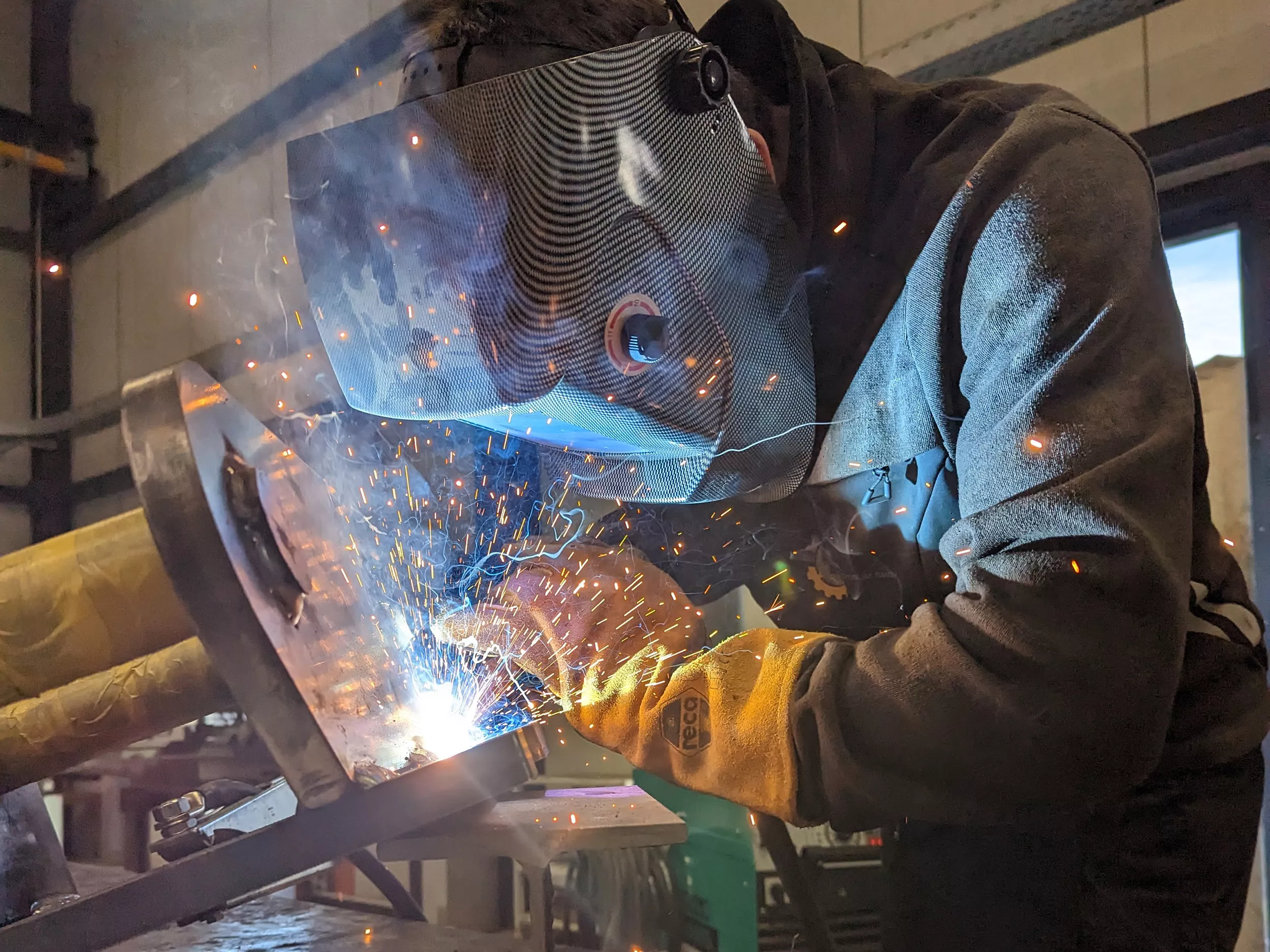 Werkstatt mit Hallenkran