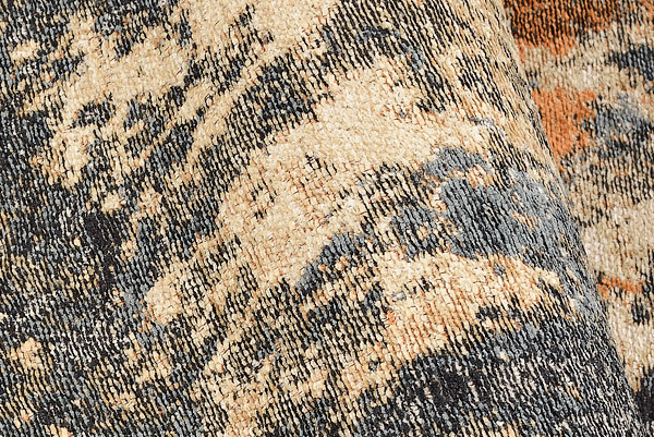 Hand-woven carpet (chenille)