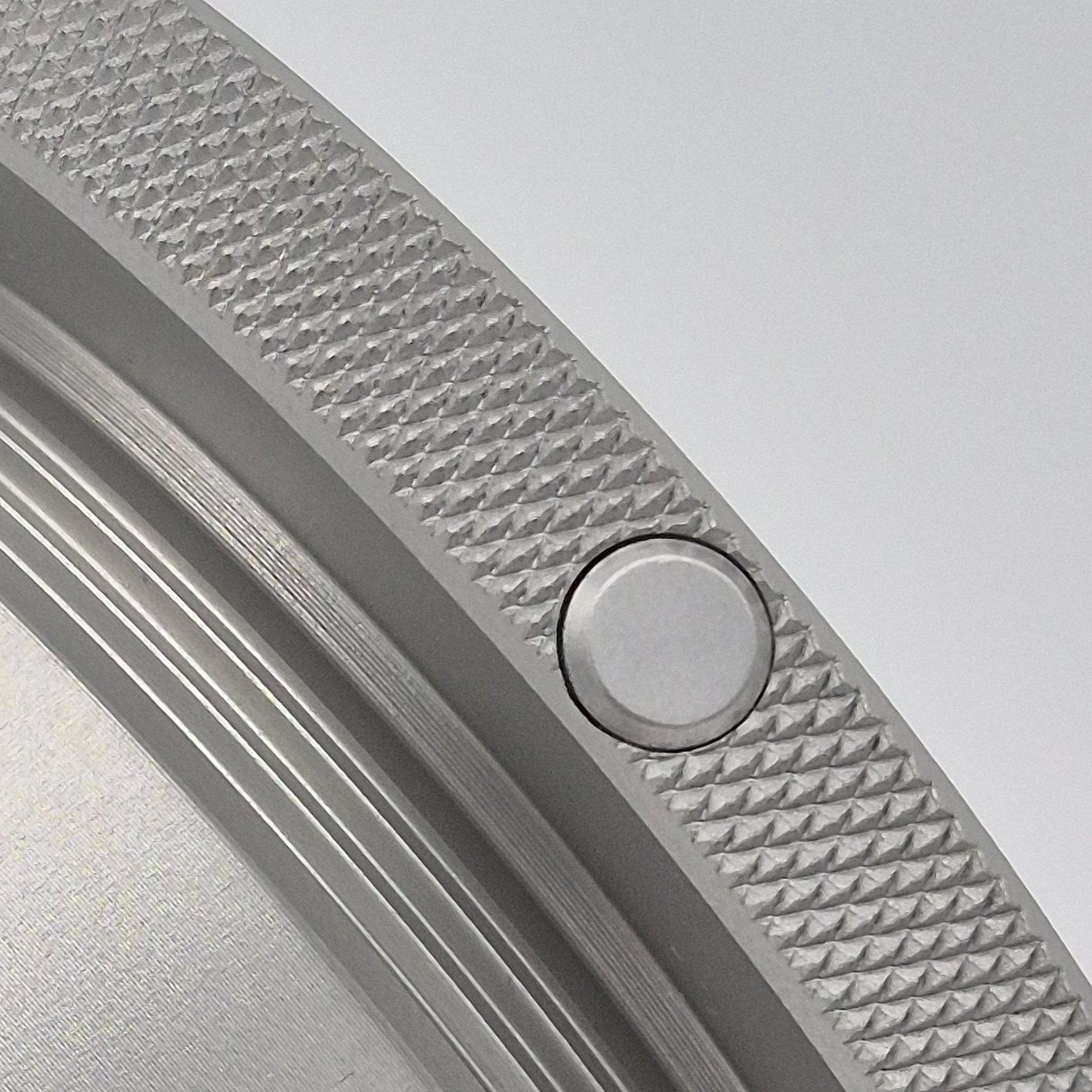 Lichtkabeladapter mit gerändeltem Ring und Stift