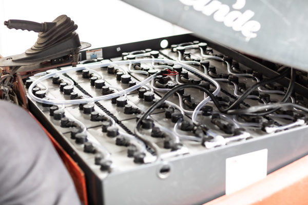 Batterieservice für Traktions- und Starterbatterien
