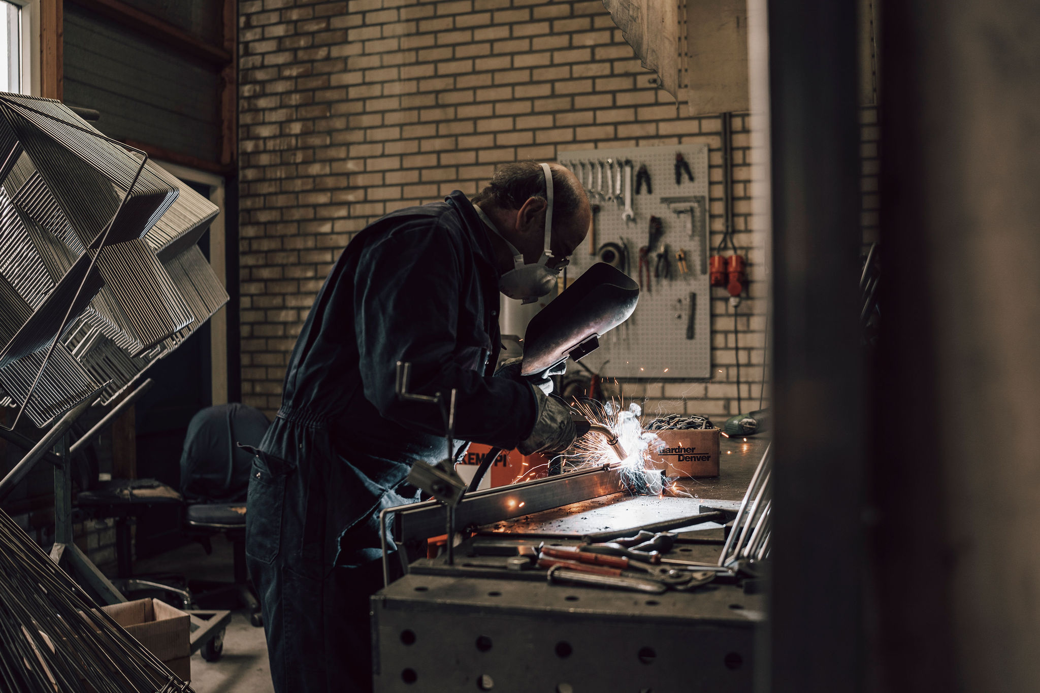 Fertigungsteam bei der Arbeit