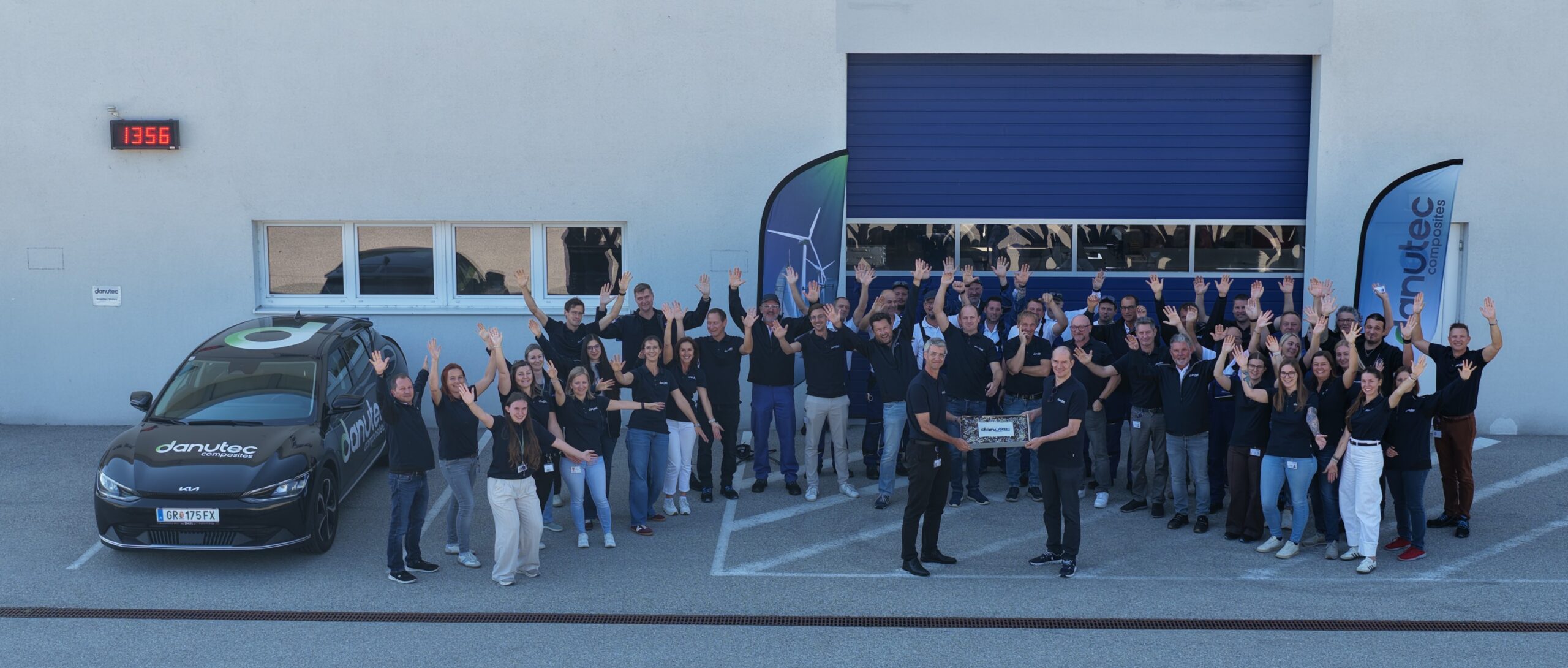 Mitarbeiter:innen der Danutec Composites