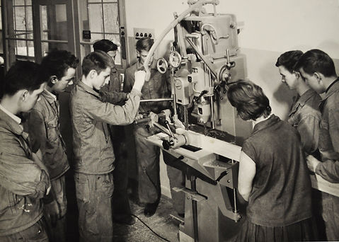 Jendly an der Maschine, 1962