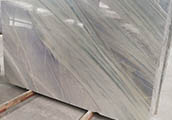 Bahama Blue Granit mit roten Einschlüssen