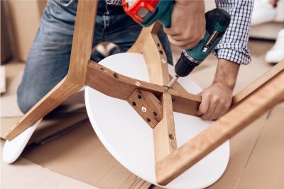 Reparatur und Aufarbeitung von Möbeln