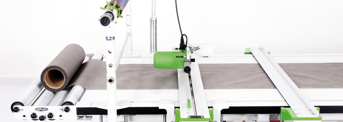 Einbau-Maschine ST-2000-BH mit Abwickler