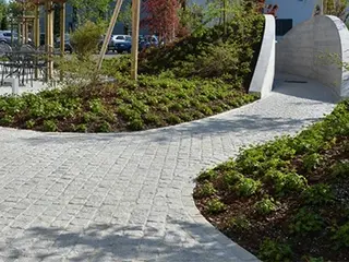 Natursteinpflästerung