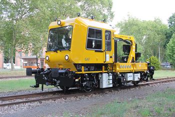 Gleisarbeitsfahrzeug GAF 100 (modernisiert)