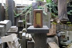 Grablicht auf dem Friedhof