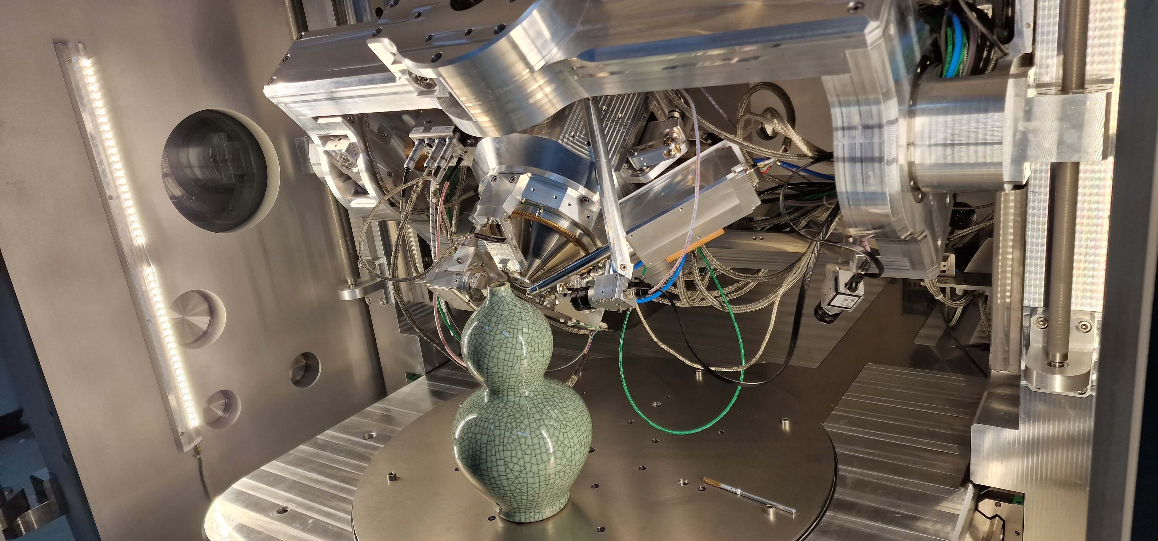 Elektronenstrahlsäule (Electron Gun Assembly)
