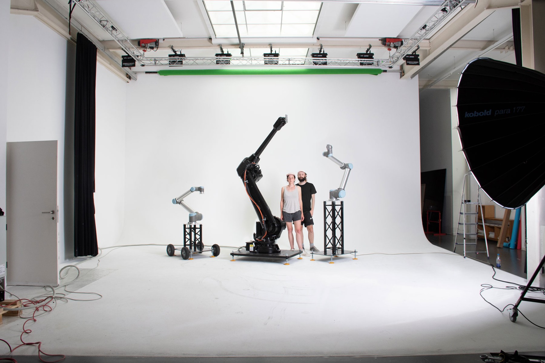Mehrfach-Roboter-Setup im Drehbetrieb