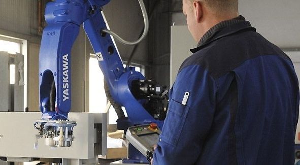 Elektroplanung und Inbetriebnahme einer Produktionsmaschine