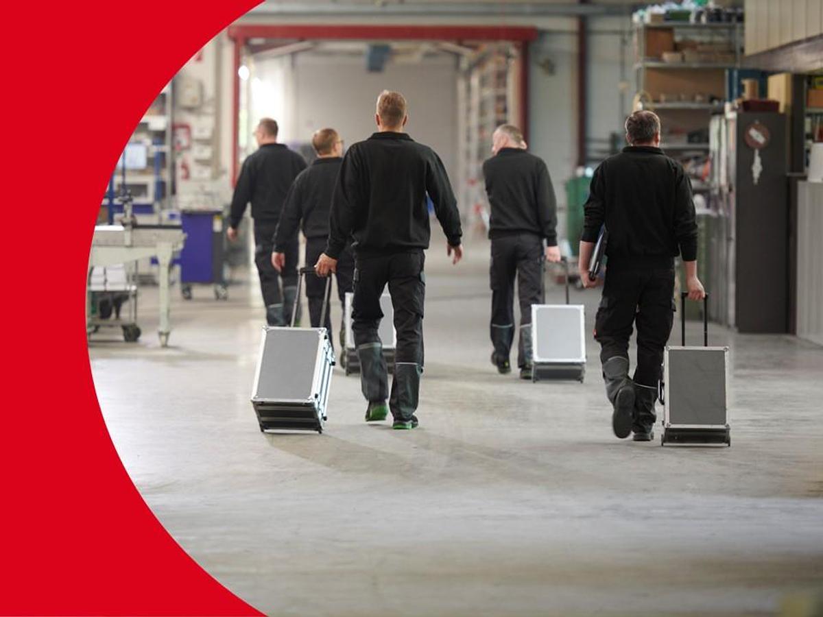 Überholung KOLBUS Hotmelt Rückenleimwerk