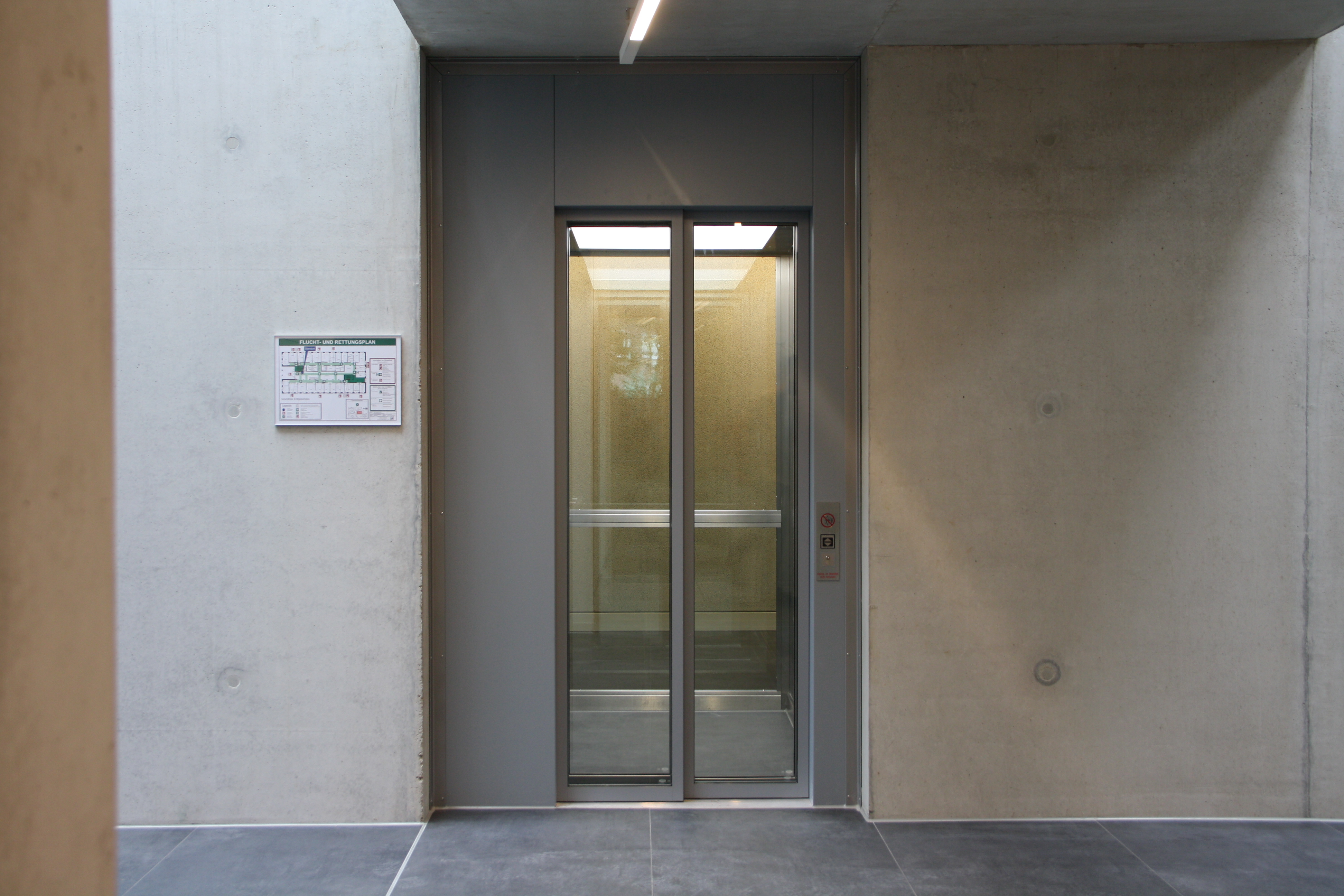 Ausgeführter Aufzugsbau