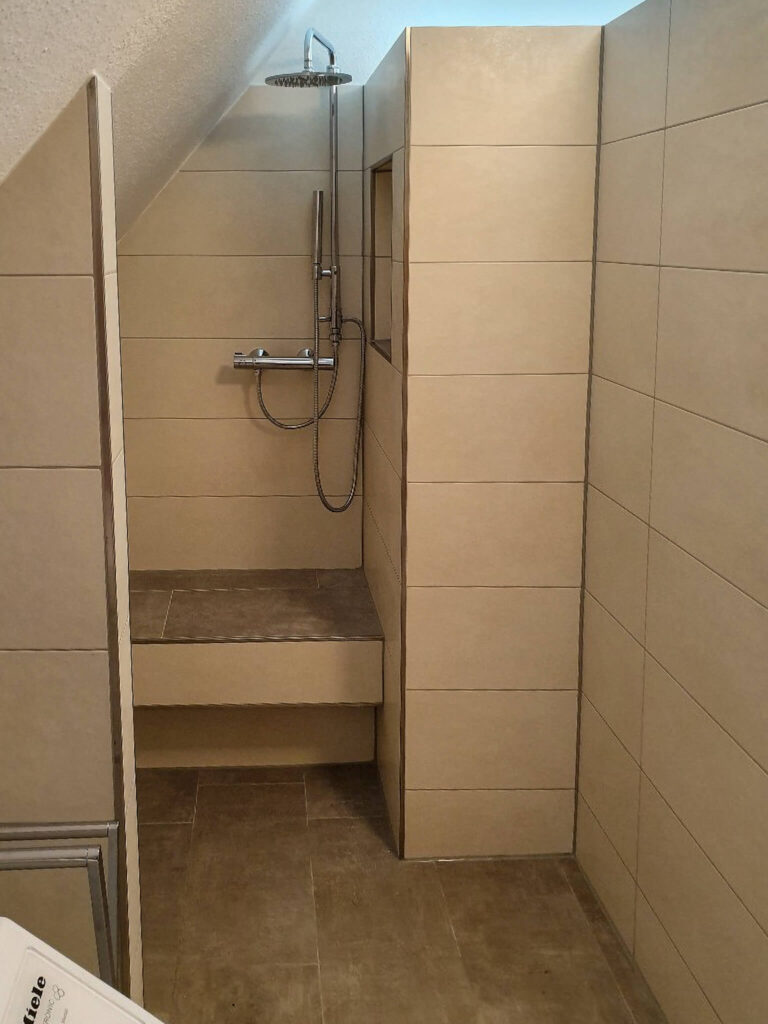 Teilbadsanierung mit barrierefreier Dusche