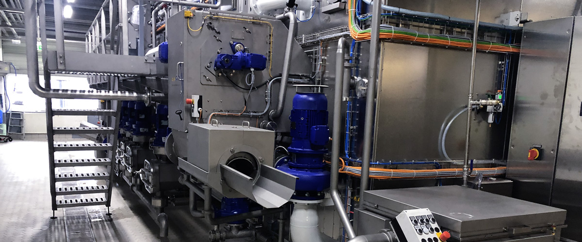 Flaschenreinigungsmaschine im Werk Gera