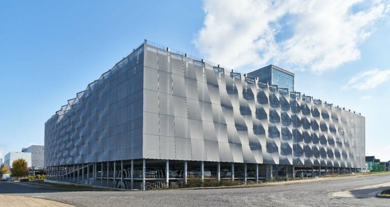 Textilfassade SCHÜCO Parkhaus Bielefeld