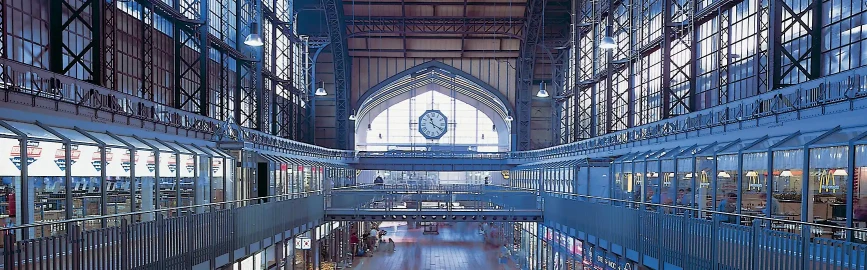 Bahnhofshalle