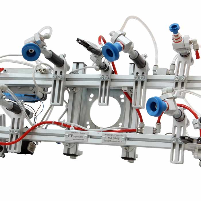 Greiferbau / Teilehandling
