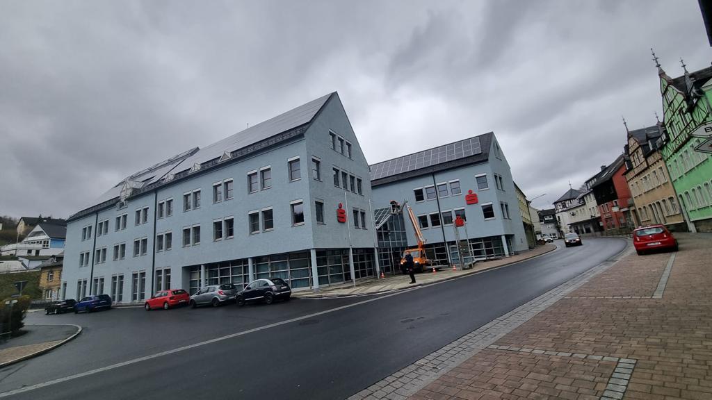 Produktionshalle Automobilzulieferer Hamm, 380 kWp mit Hybrid-Wechselrichtern