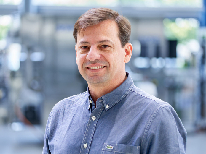 Paulo Henrique Debiazzi, Verkauf Neumaschinen (Brasilien)