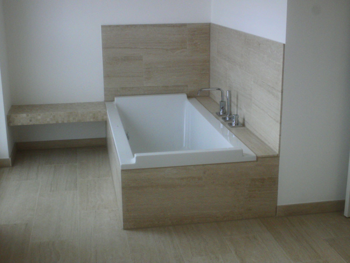 Badezimmer aus Naturstein
