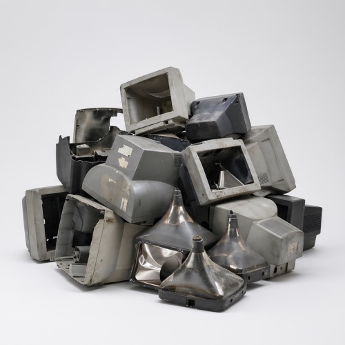 CRT-Monitor-Schrott