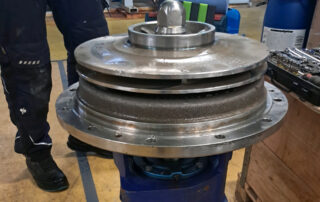 Ultrapure water pump – damaged SiC sliding surface