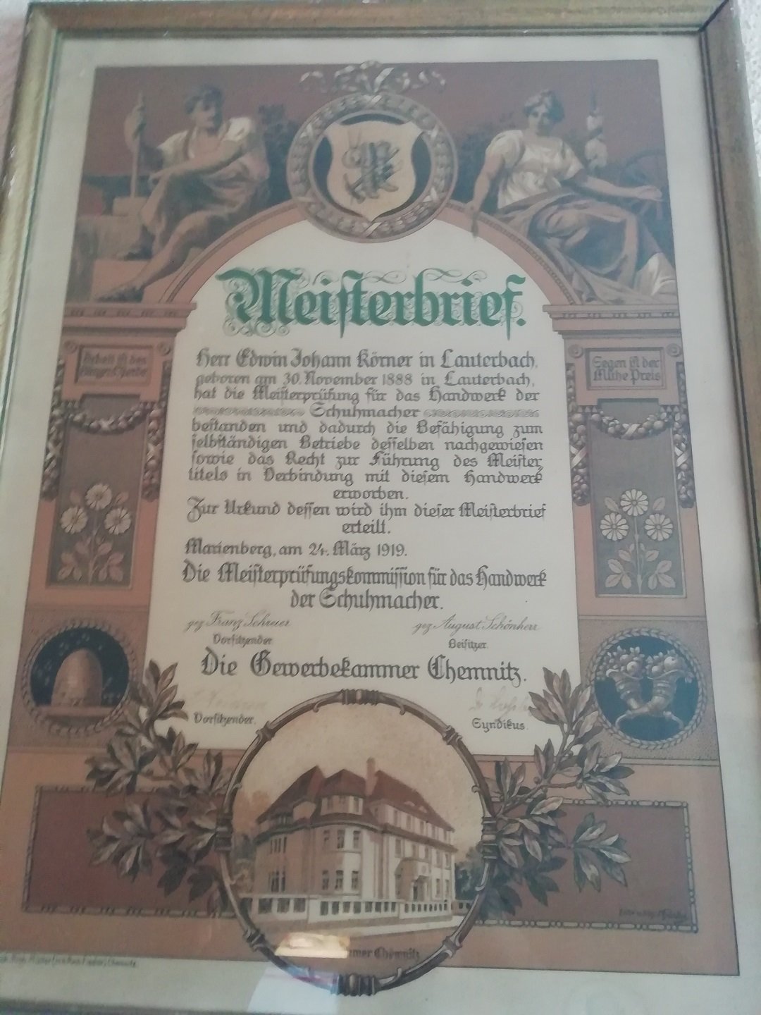 Der Meisterbrief des Großvaters des Inhabers