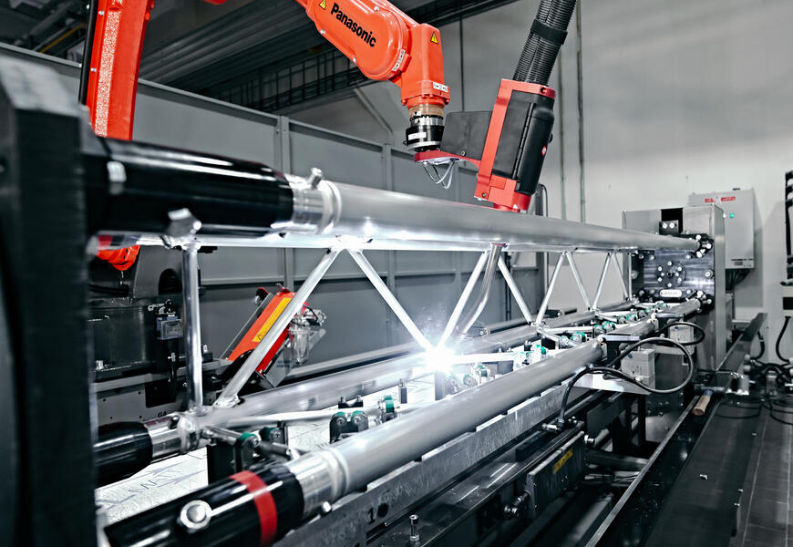 Roboterschweißnaht mit Nahtverfolgung