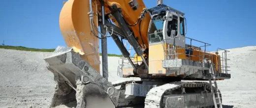 Mechanische und hydraulische Studien für Baumaschinen