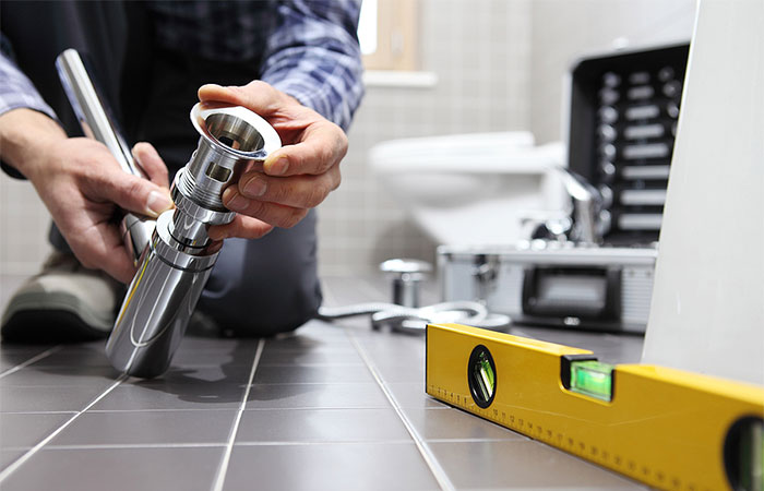Service- und Installationsarbeiten