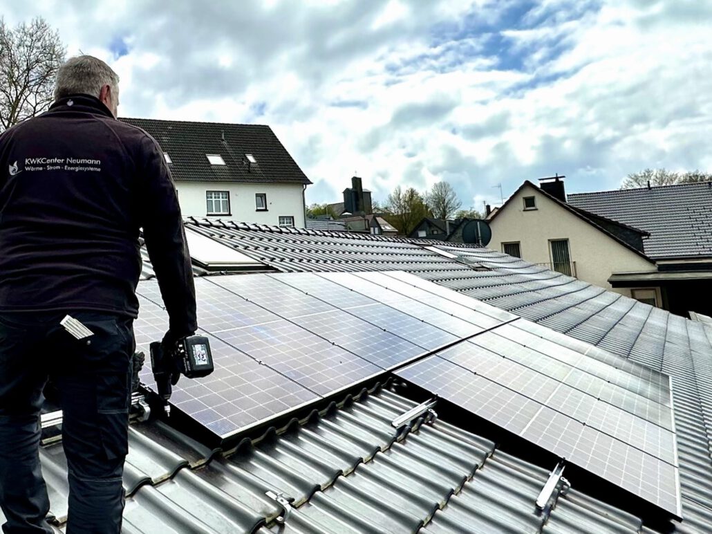 Montage von Photovoltaikmodulen