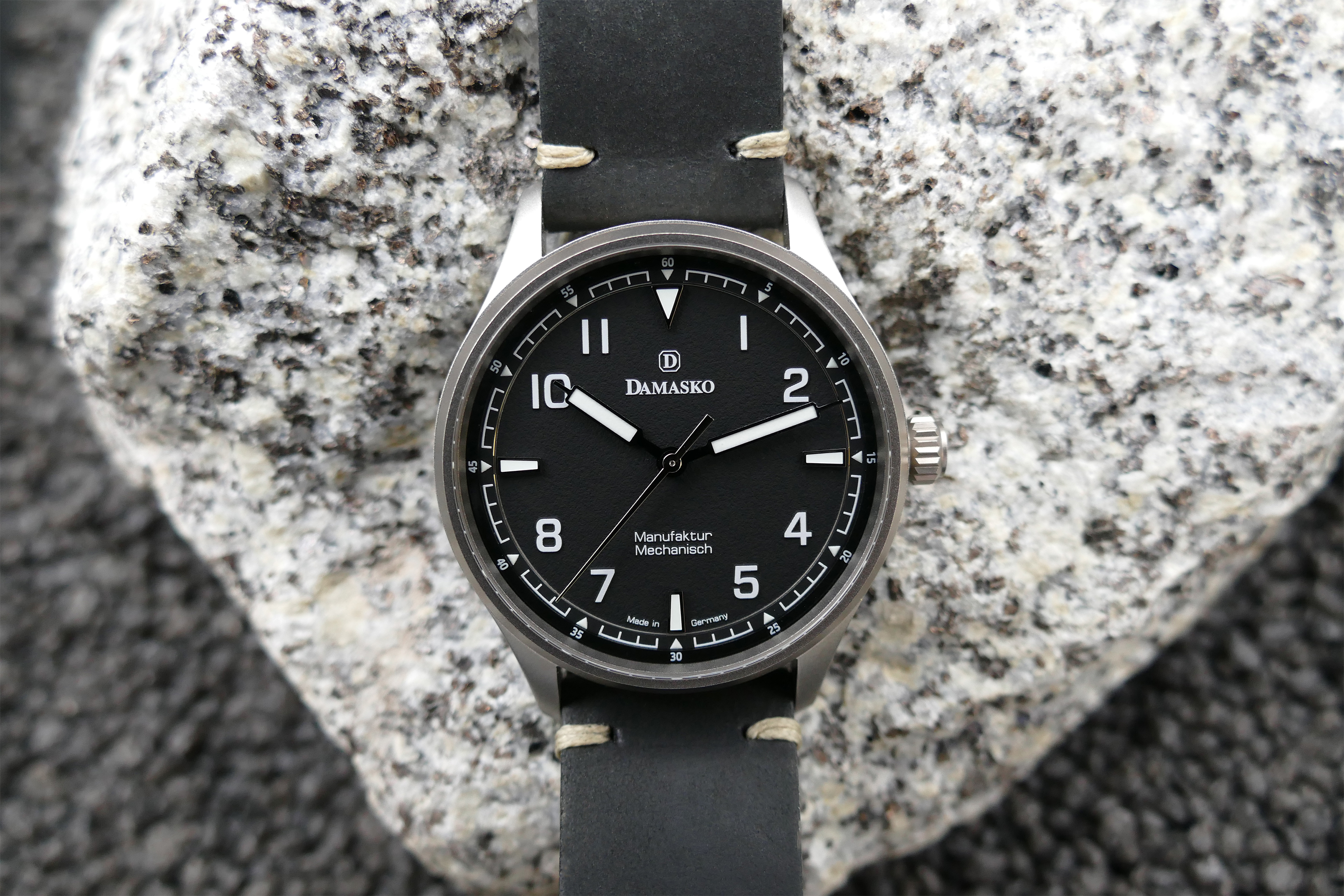 DF10 Schwarz
