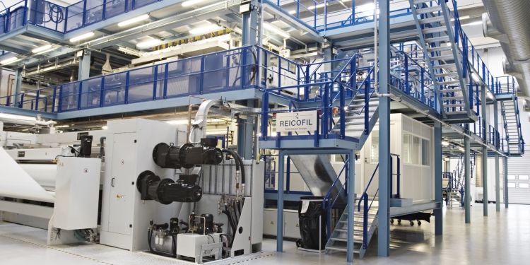 Industrieanlagen-Installation