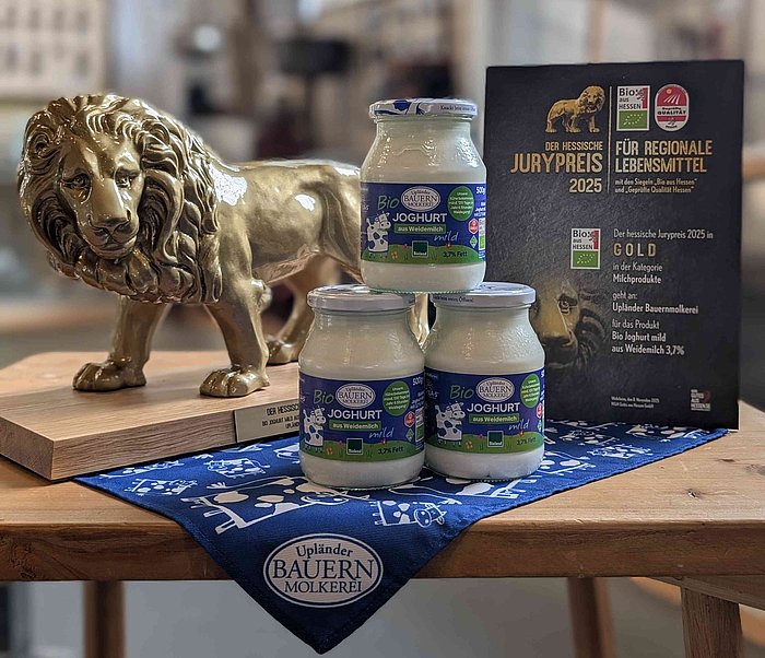 Bio-Joghurt aus Weidemilch