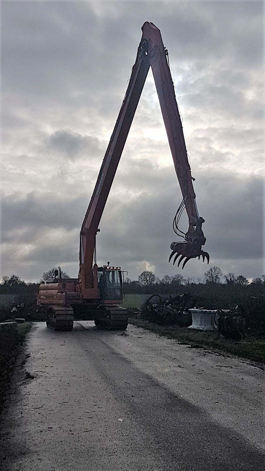 RSG 1600-7T mit Sägeeinheit HD 3/4" auf Doosan DX300