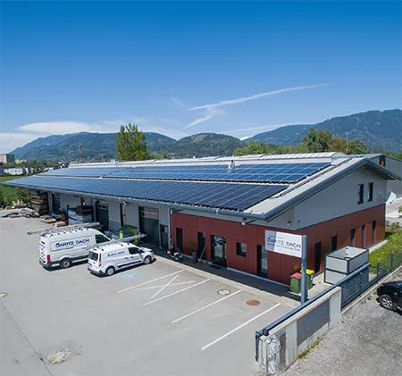 Hallenbau mit integriertem Bürobau