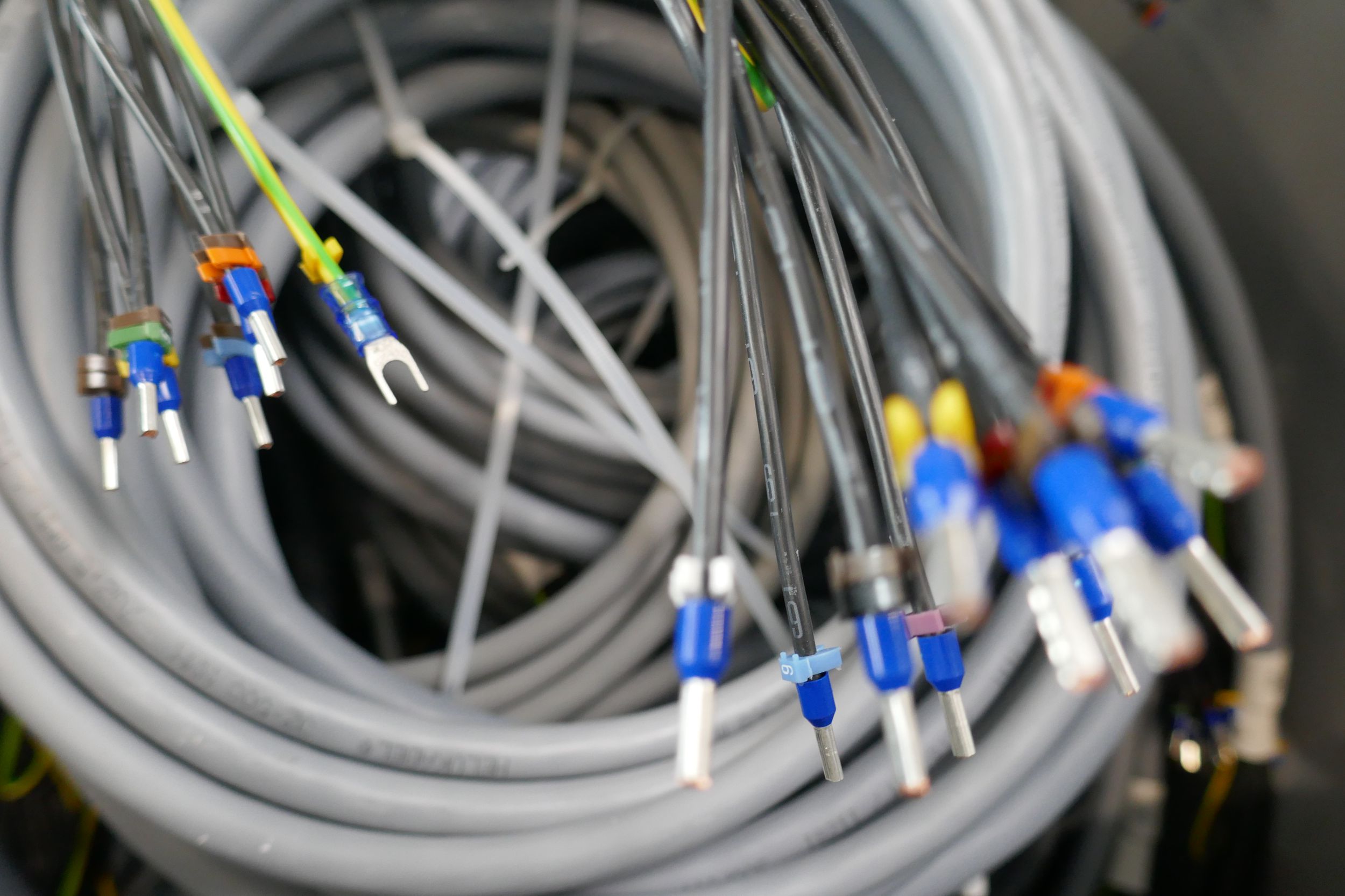 Mitarbeiterin bei der Konfektion