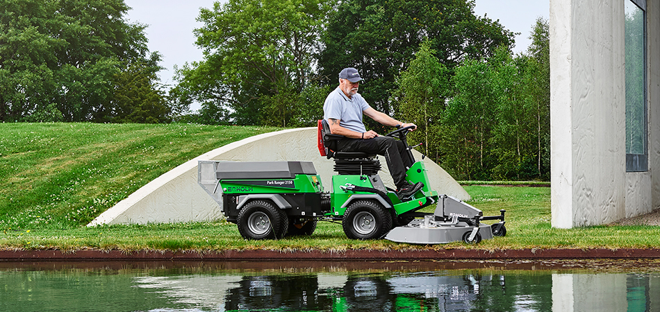 Park Ranger 2150 mit Mähwerk 1500