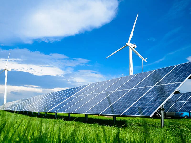 ECS für Anlagenbetreiber: Solar- und Windenergie