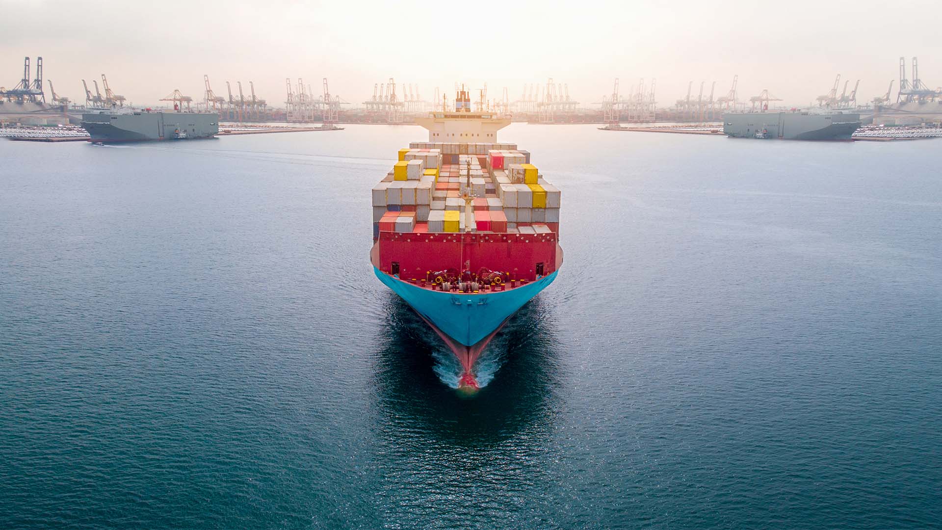 Containerschiff – Brandschutz für Kabel- und Rohrdurchführungen