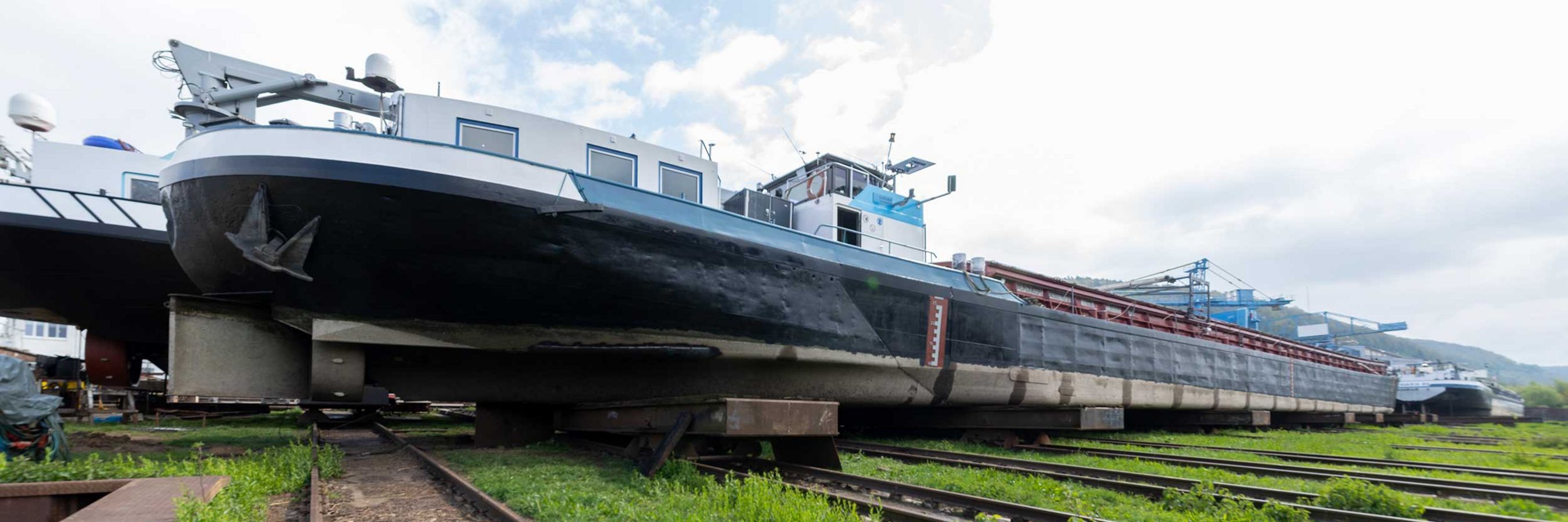 Schiff in der Werft zur Reparatur